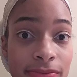 Meet your Posher, Atara